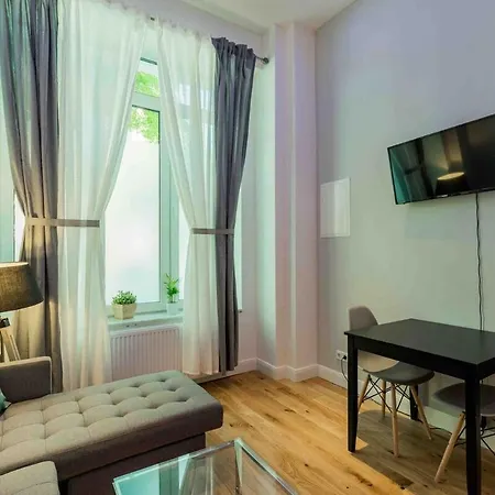 Stylisches Studio Mit Galerie-Schlafplatz